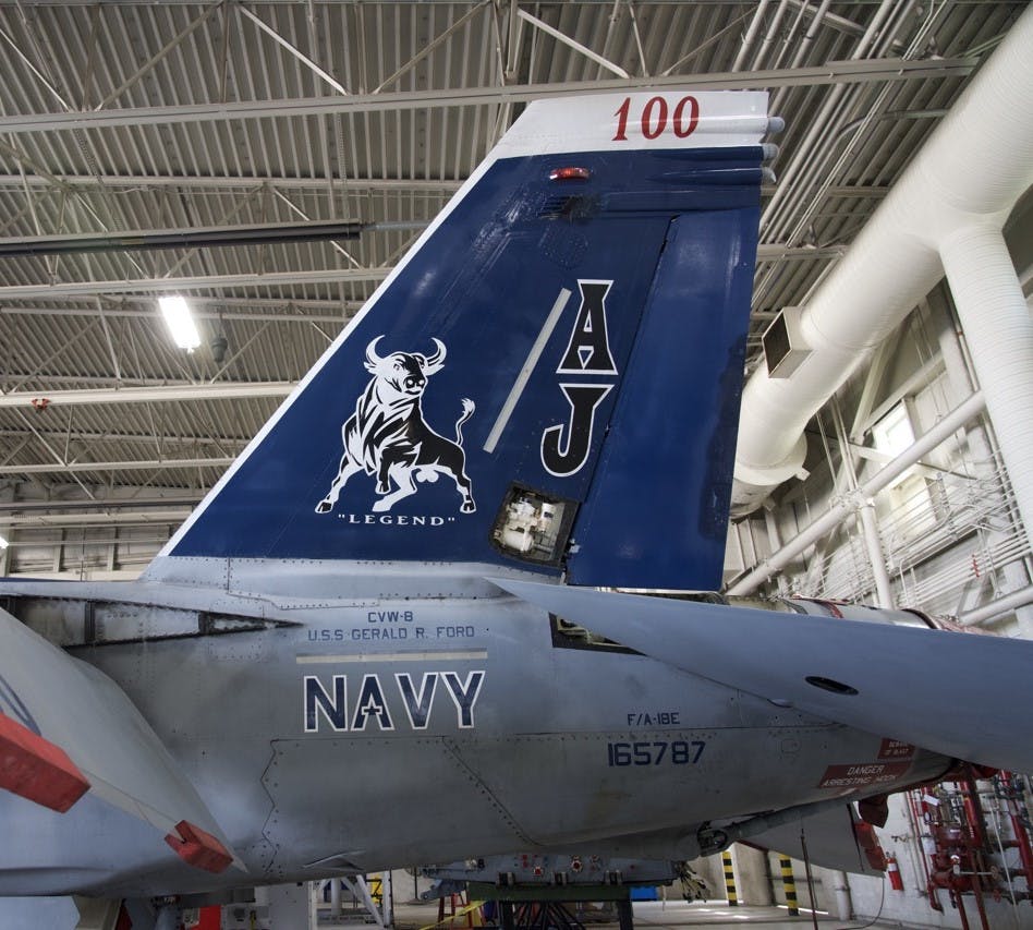 US Navy Legend Tail embed