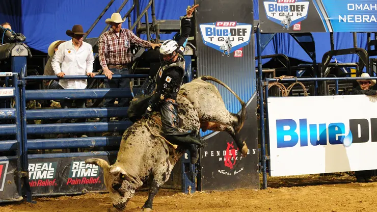 Schaper goes 3-for-3 to win in Omaha