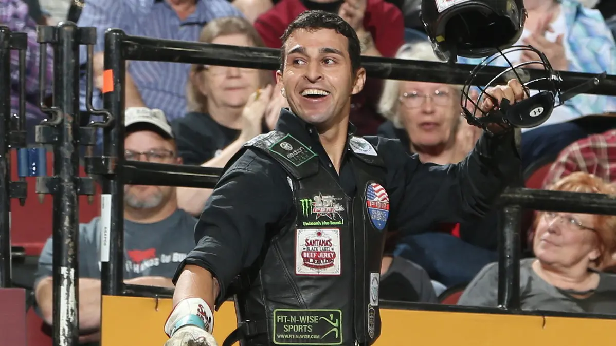 Claudio Montanha Jr. wins in Billings