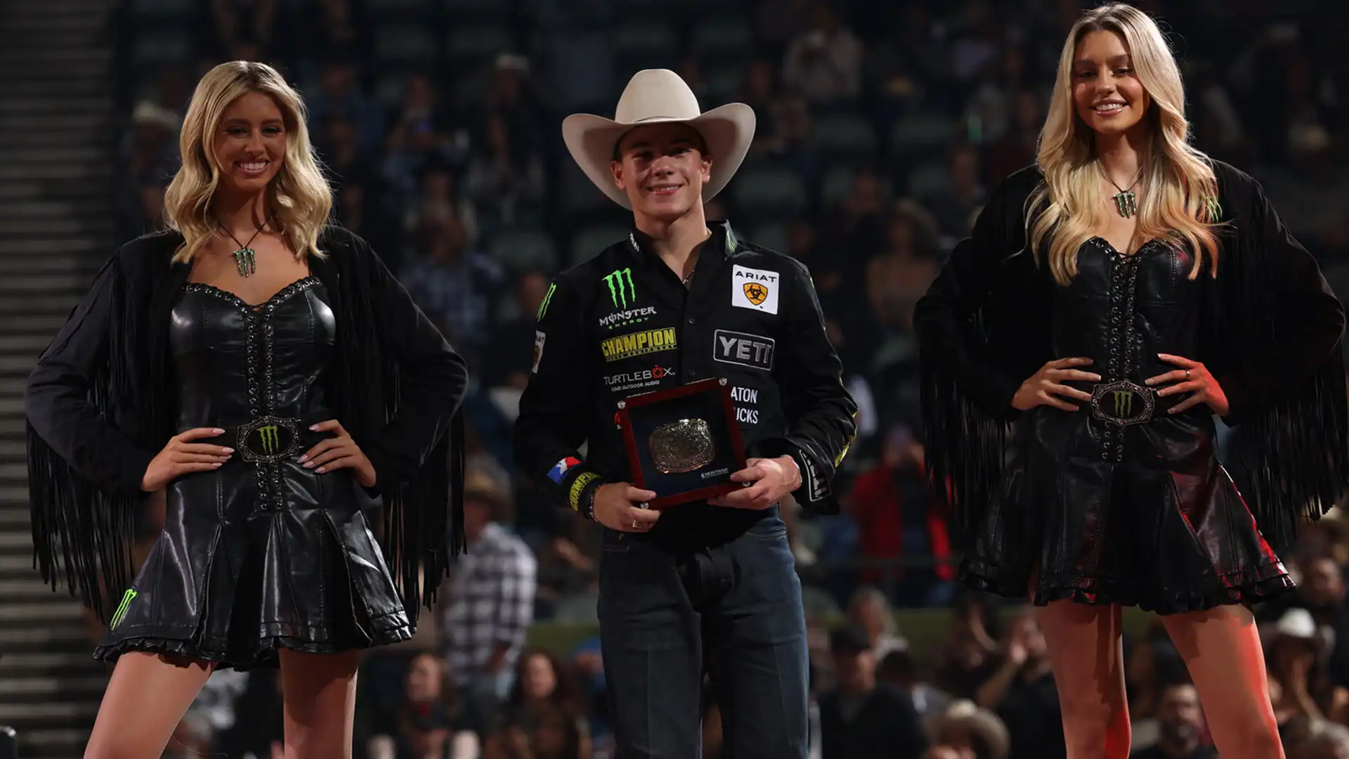 Teenage phenom John Crimber makes world title intentions known with 3-for-3 weekend and event win in Tucson