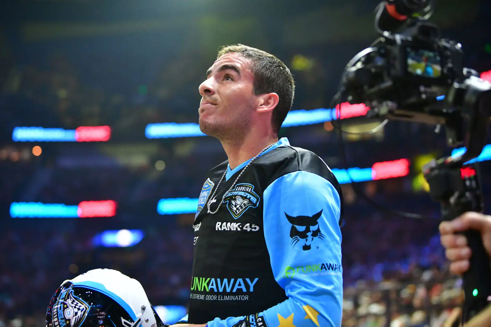 7698b8e9-ccd0-4449-bbf2-be55e08f1f83