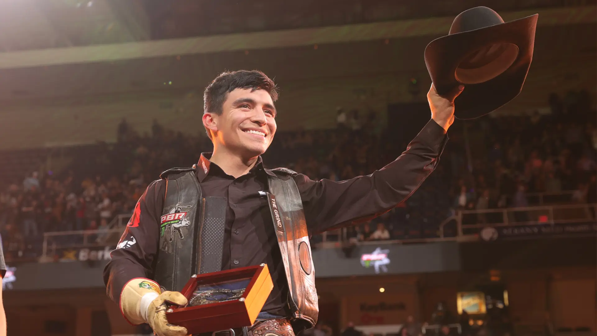Alvidrez wins second consecutive Unleash The Beast event in Albany, New York, to overtake No. 1 rank
