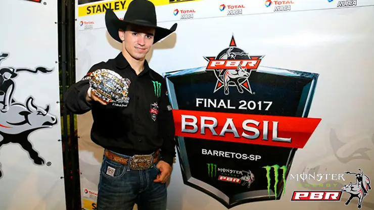 Leme wins 2017 PBR Brazil championship