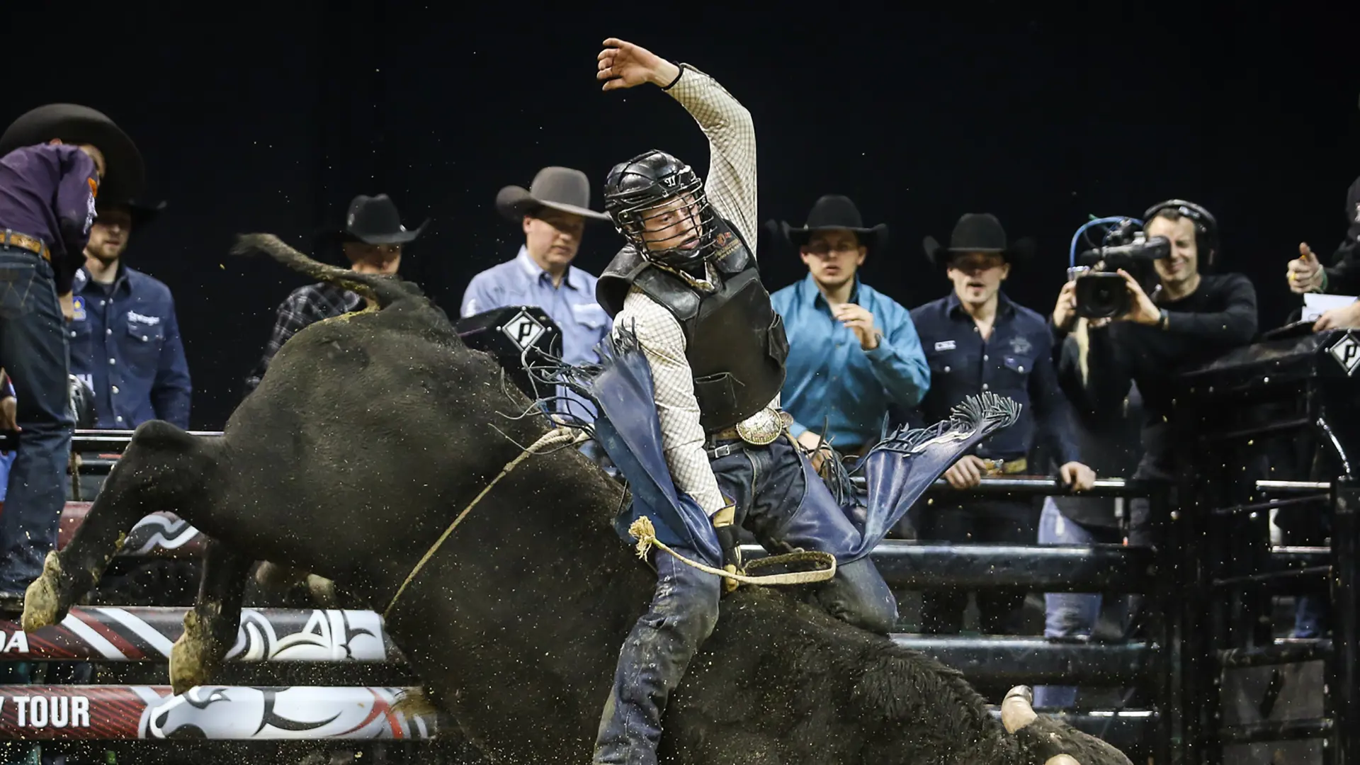Marks earns the victory in Winnipeg