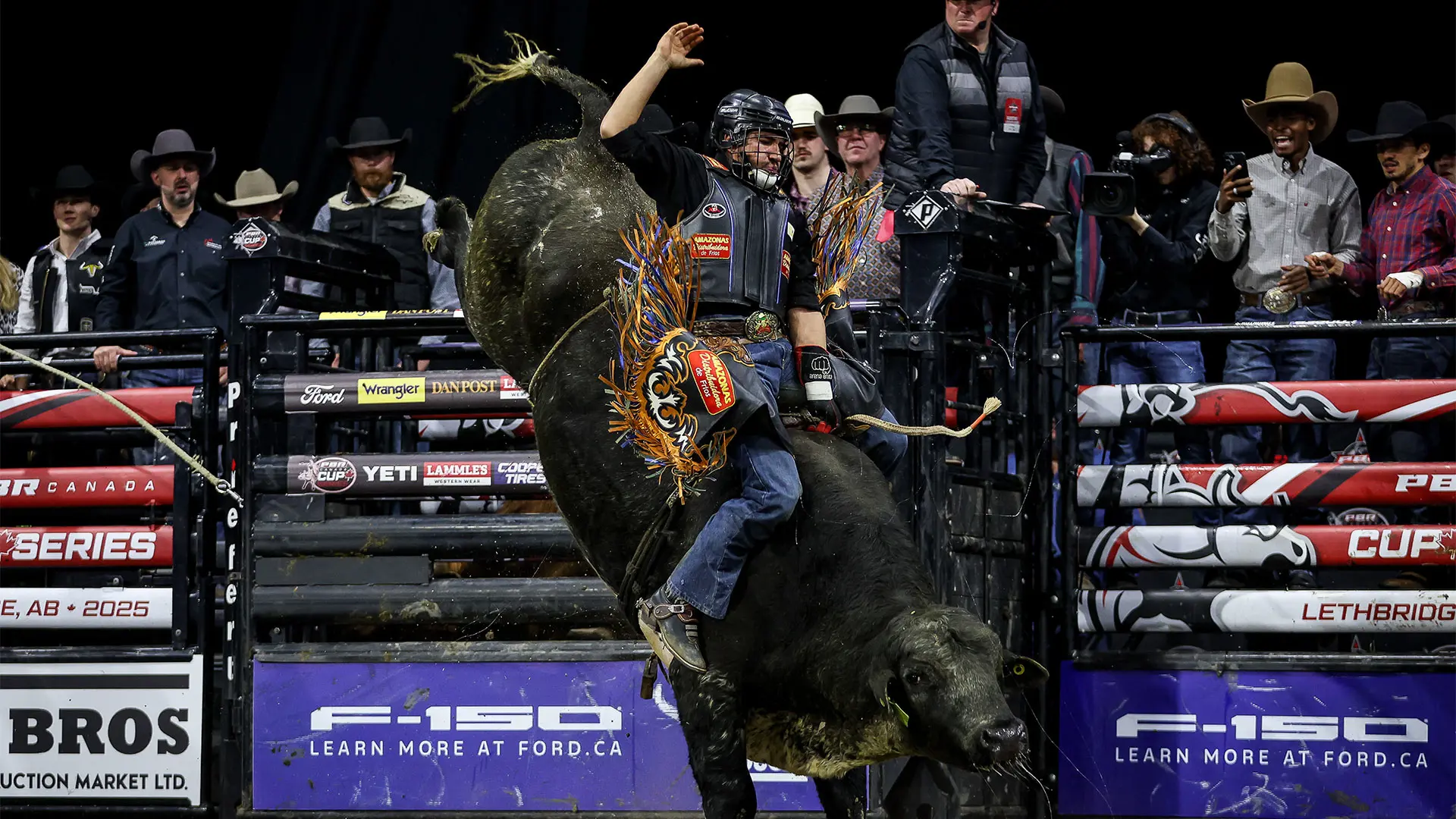 Cold weather, hot streak: Francisco Costa adjusting to Canada’s bull riding scene
