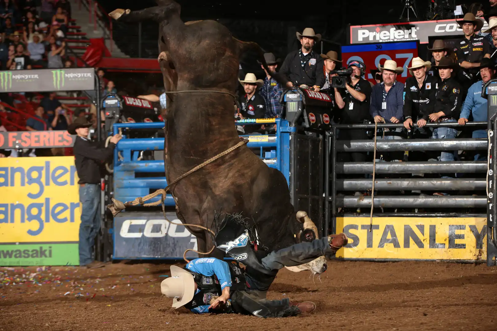 9ced6b0a-ae13-4905-8ad7-4d702c720c8e