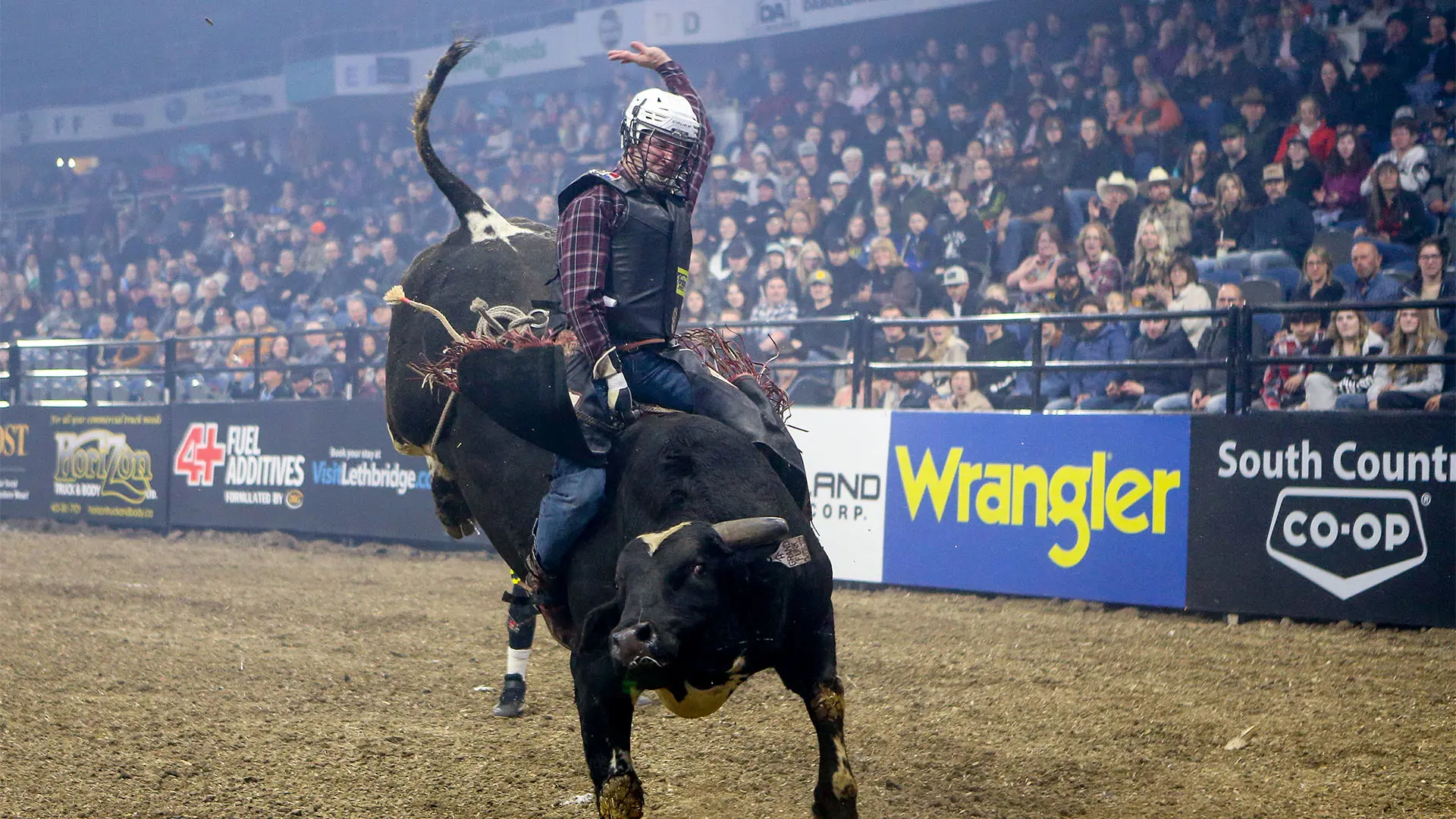 Stefan Tonita, Jake Dunham tie for event win at PBR Canada Touring Division Event in Picture Butte, Alberta