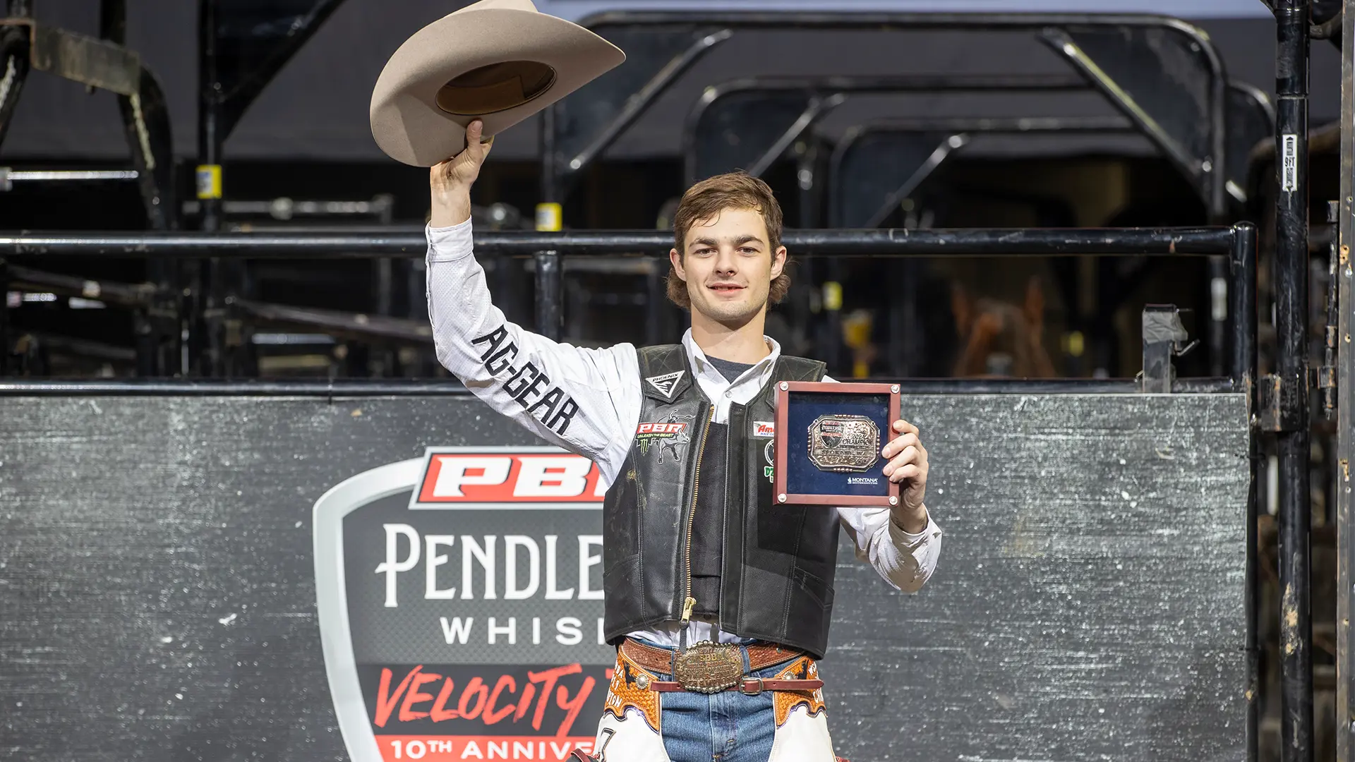 Kyler Oliver wins Pendleton Whisky Velocity Tour event in Spokane, Washington 