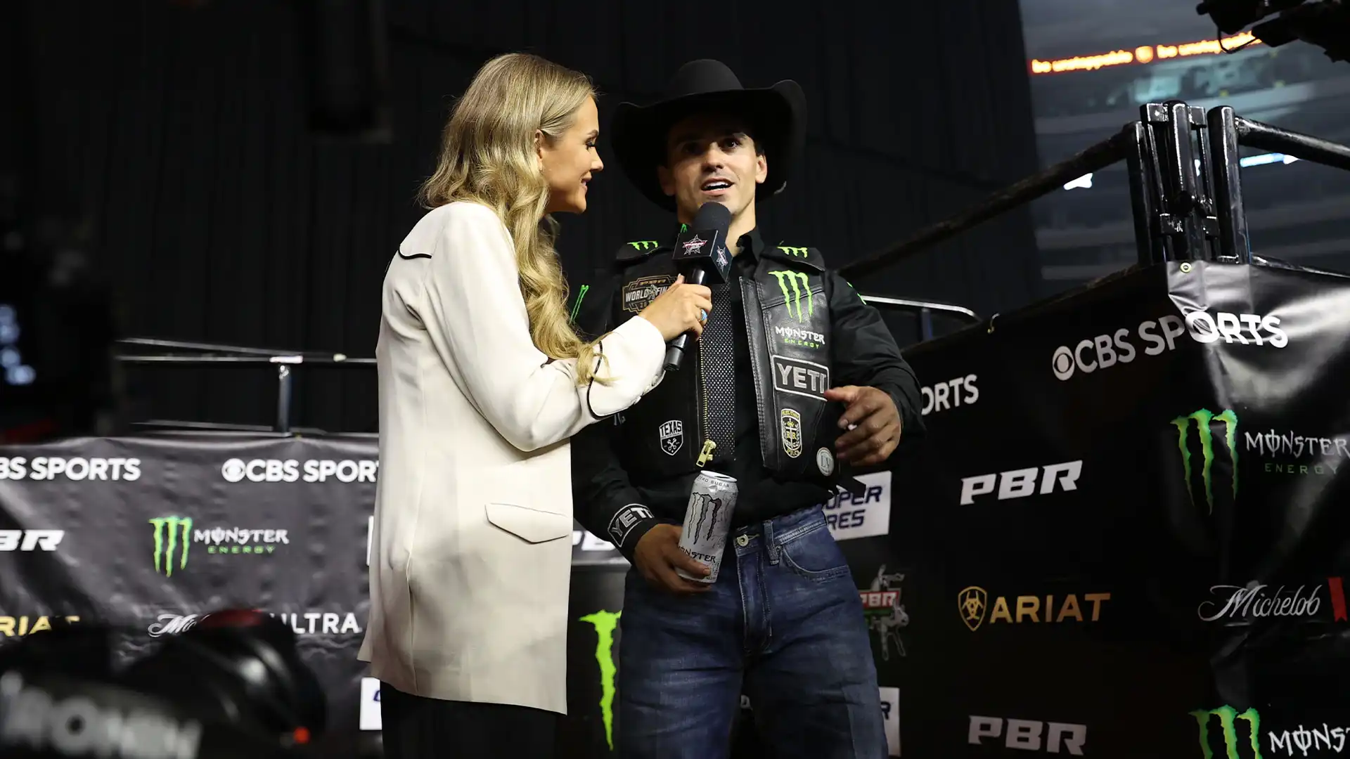 Jose Vitor Leme goes a rerfect 2-for-2, sweeping the opening night of the PBR World Finals – Championship and rising to No. 4 in the race for the 2025 World Championship