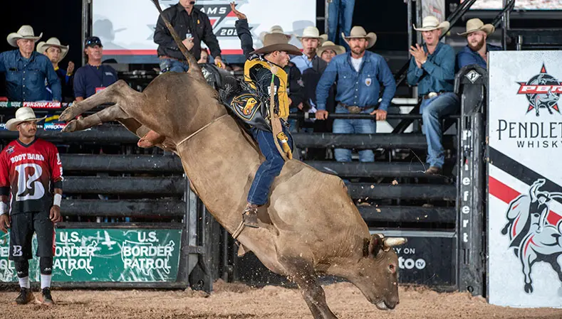 Texas Rattlers hand Kansas City Outlaws first loss at PBR Team Series Preseason Event in North Carolina