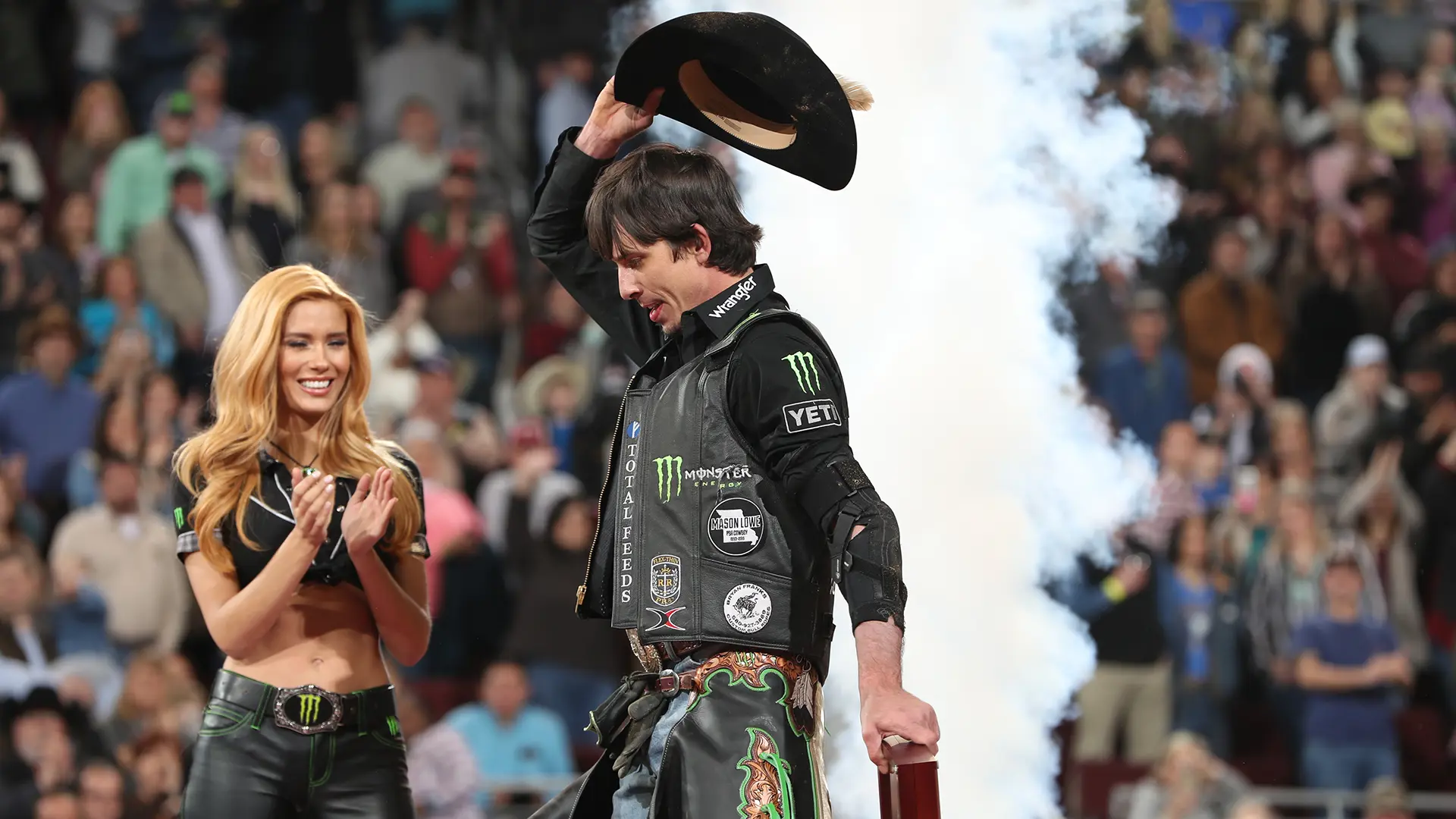 Mauney continues to overcome injuries in pursuit of history