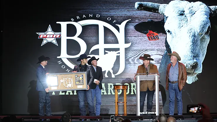 Berger cherishes record-setting eighth Stock Contractor of the Year award during emotional night