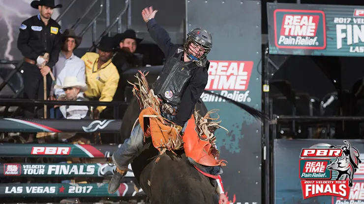 High school senior Holston in hot pursuit of World Finals berth
