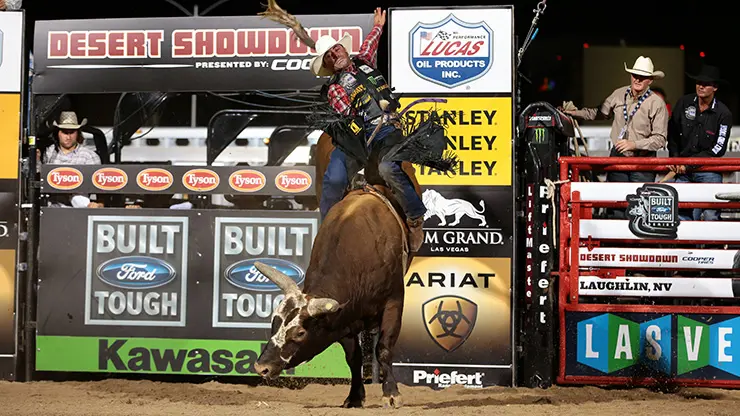 Bushwacker overcomes conditions to extend streak