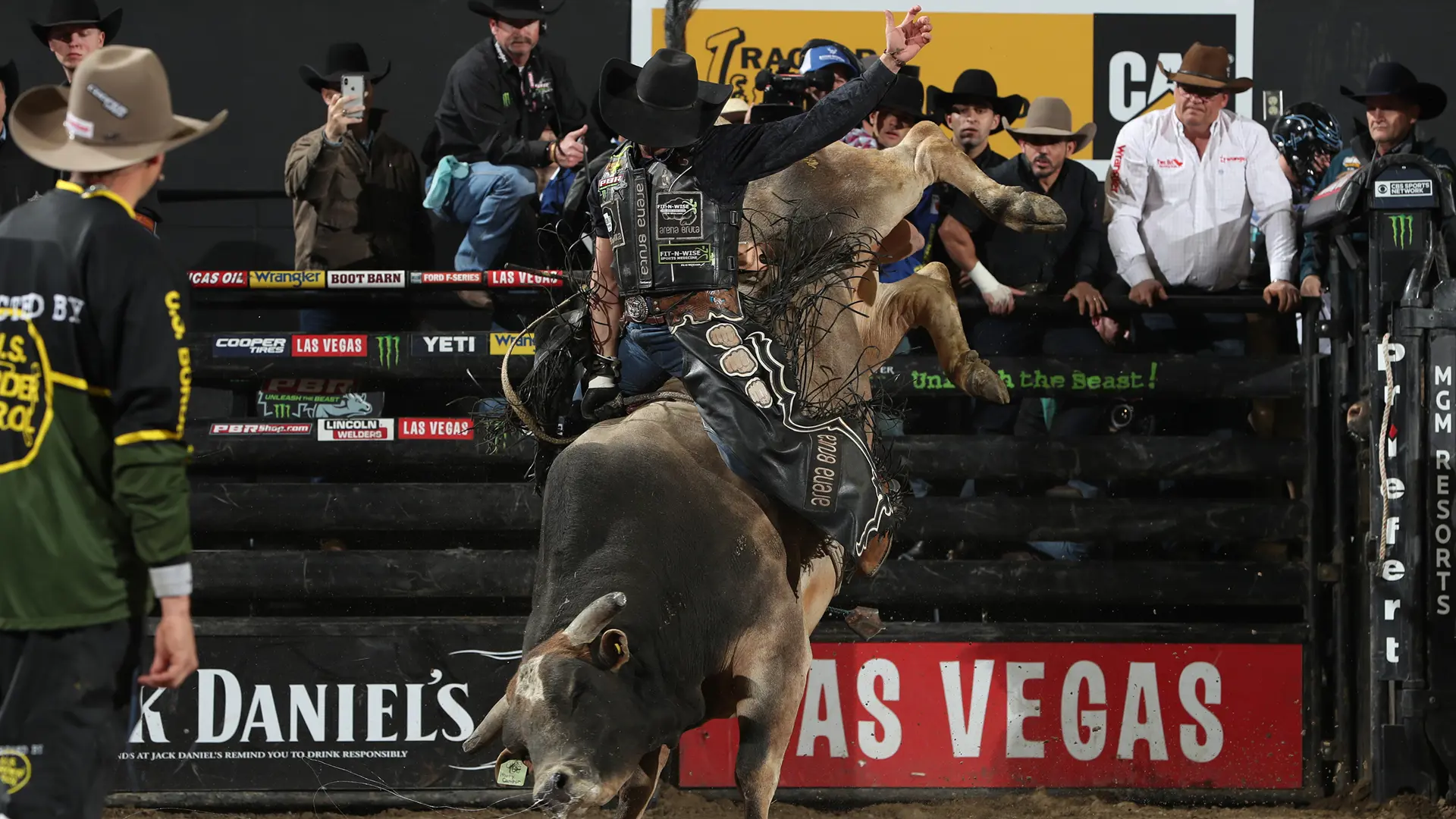 Quaresima rides through hip fracture; Leme & Castro banged up in Billings