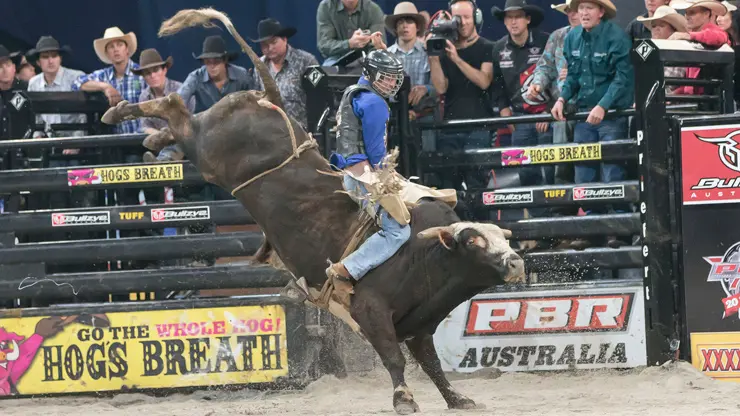 Butler takes Brisbane Invitational in pro debut 