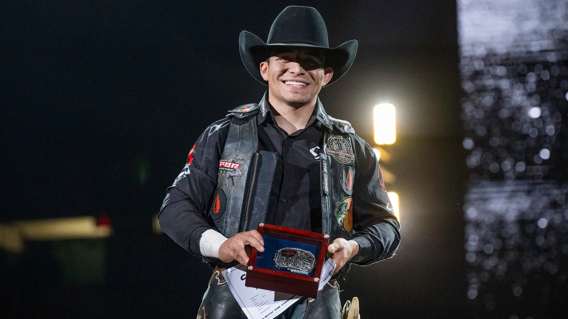 Andrew Alvidrez perfect on Championship Saturday at PBR Wheeling to win second consecutive Velocity Tour event