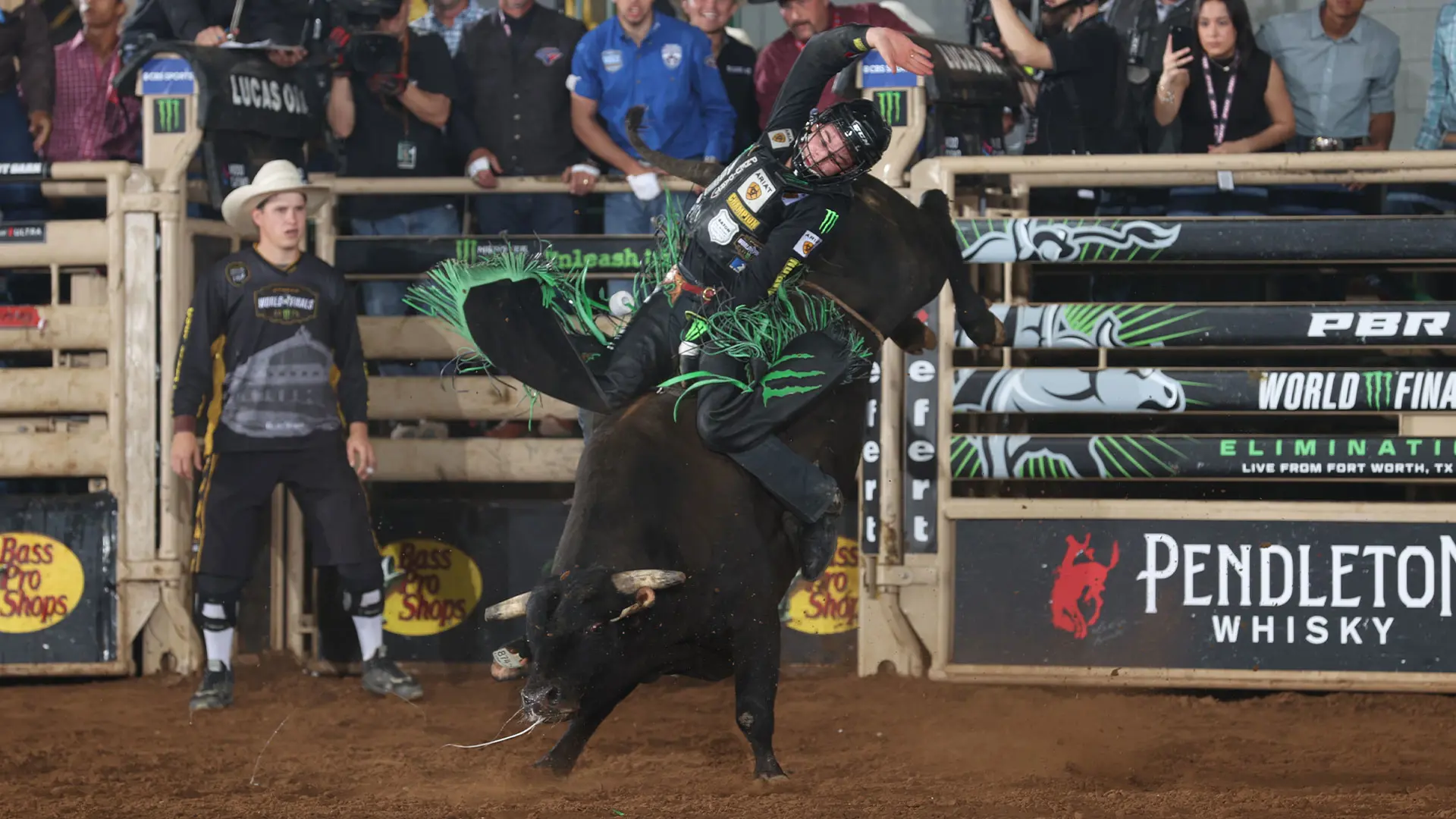 Florida Freedom’s John Crimber reduces gold buckle race deficit as Kasel, Fielder buck off in Round 1