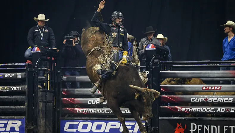 West wins Canadian Touring Pro Division’s Eagle Creek GM PBR Classic to crack Top 10 in the national standings