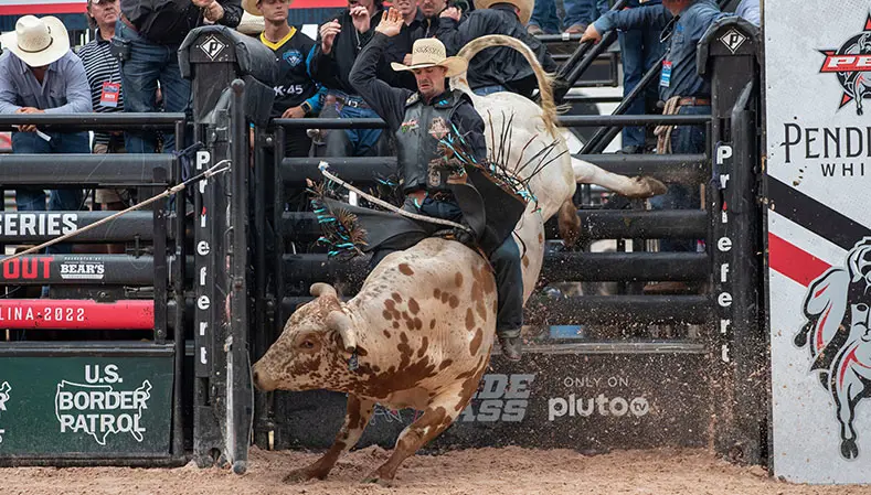 Kansas City Outlaws shut out Missouri Thunder in first rivalry game between Missouri’s first-ever professional bull riding teams