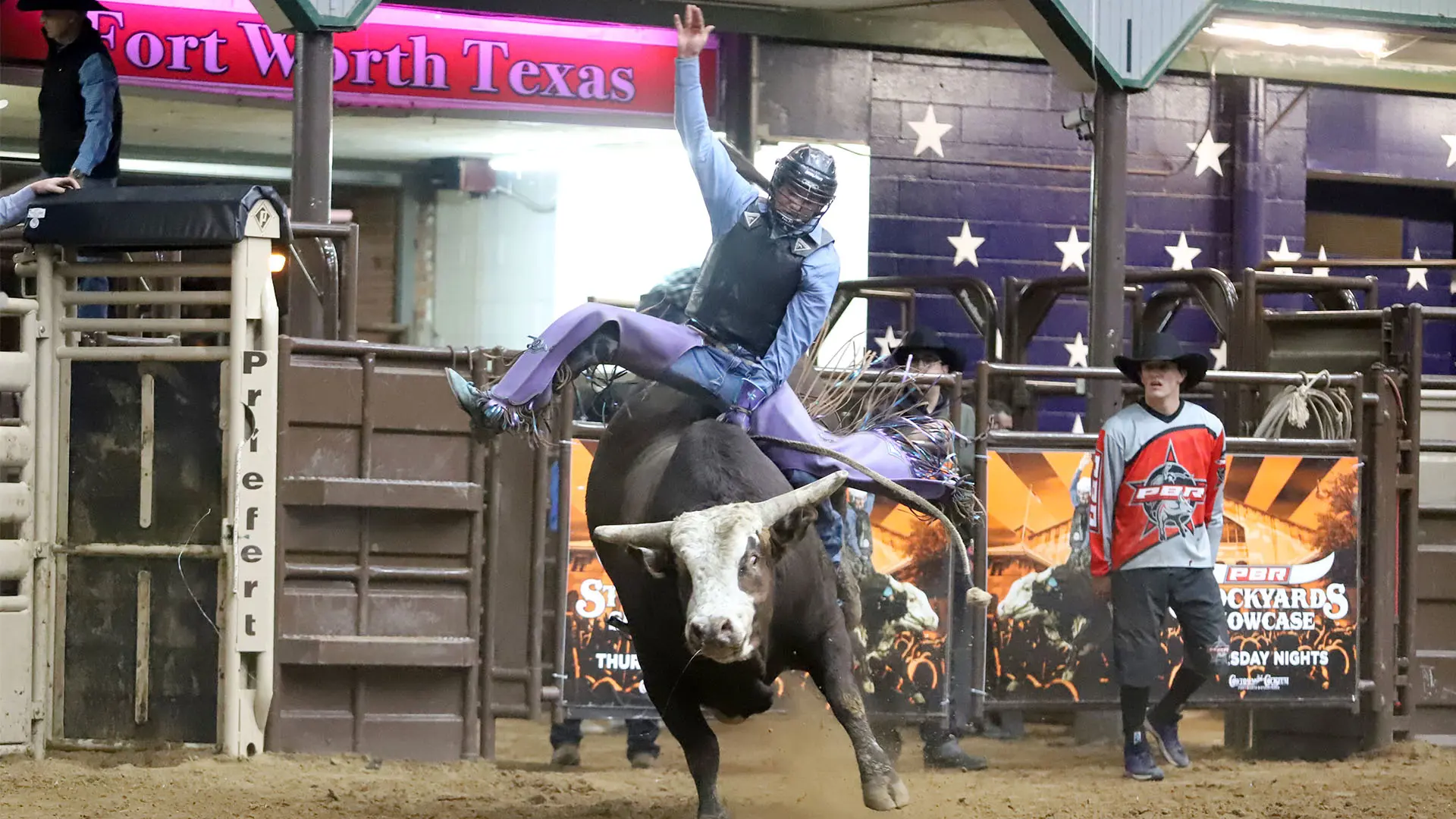 Weston Hartman, Jate Frost tie for event win at PBR Stockyards Showcase in Fort Worth, Texas