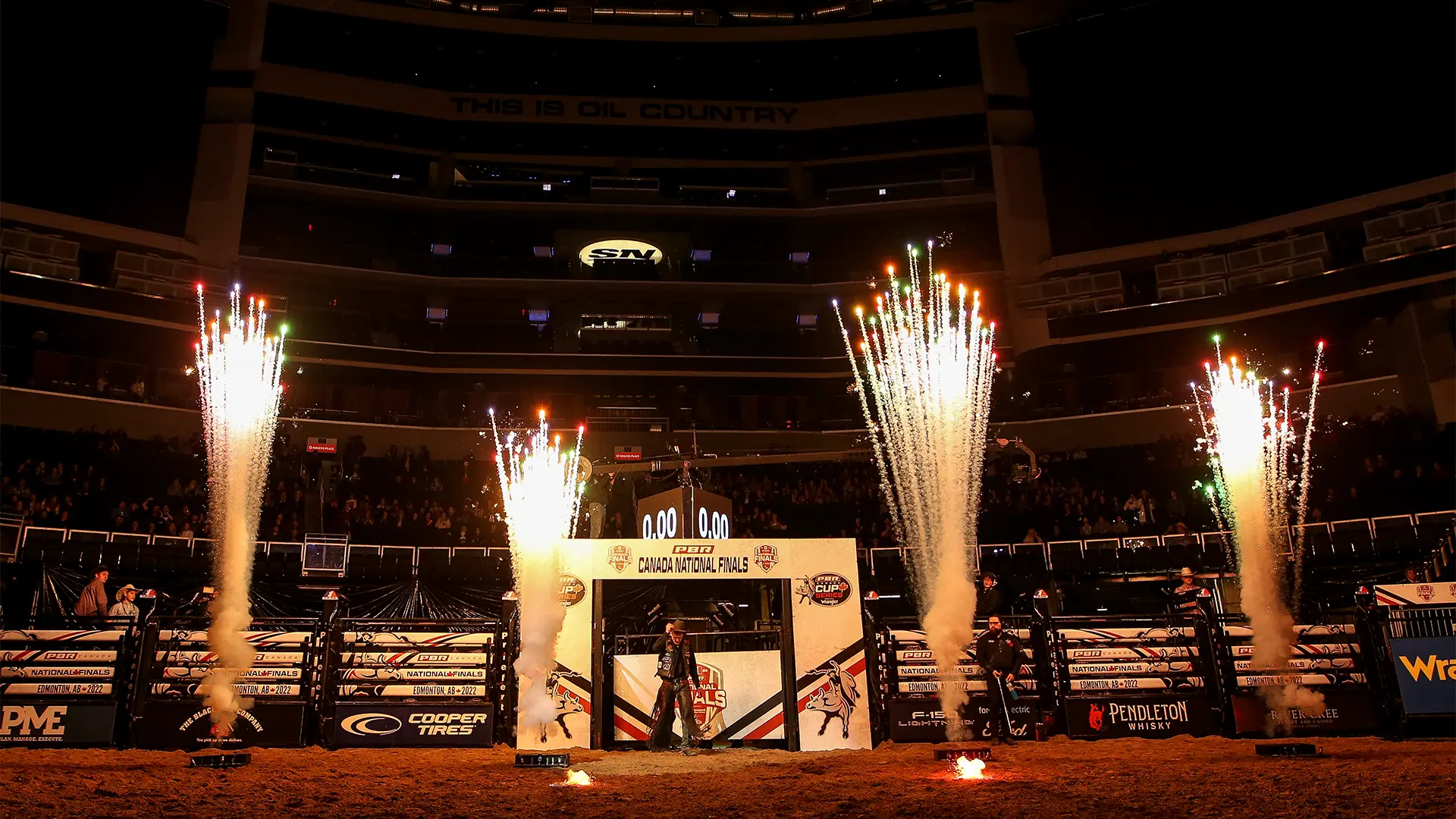 Flawless Brock Radford dominates opening night of 2022 PBR Canada National Finals, surges within 45 points of No. 1 Rank