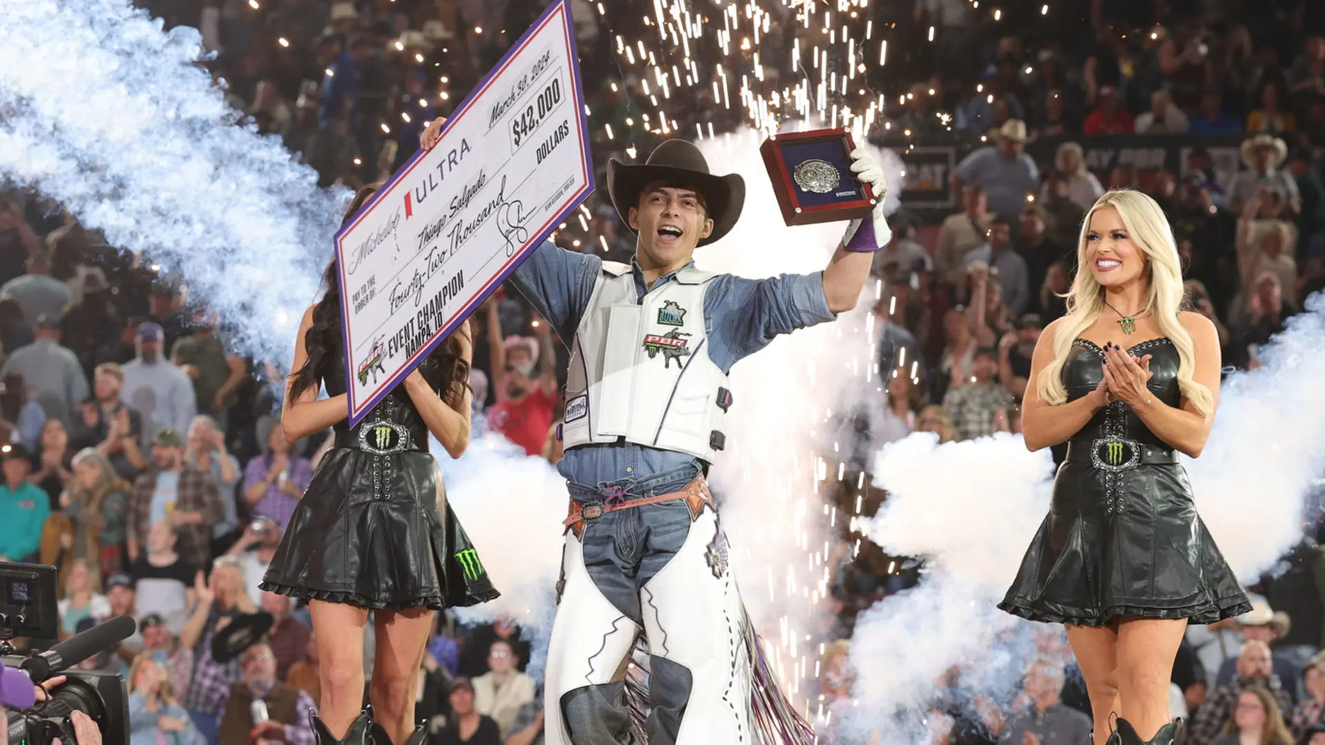 Thiago Salgado earns career-first premier series win in Nampa, improves to No. 14 in the world