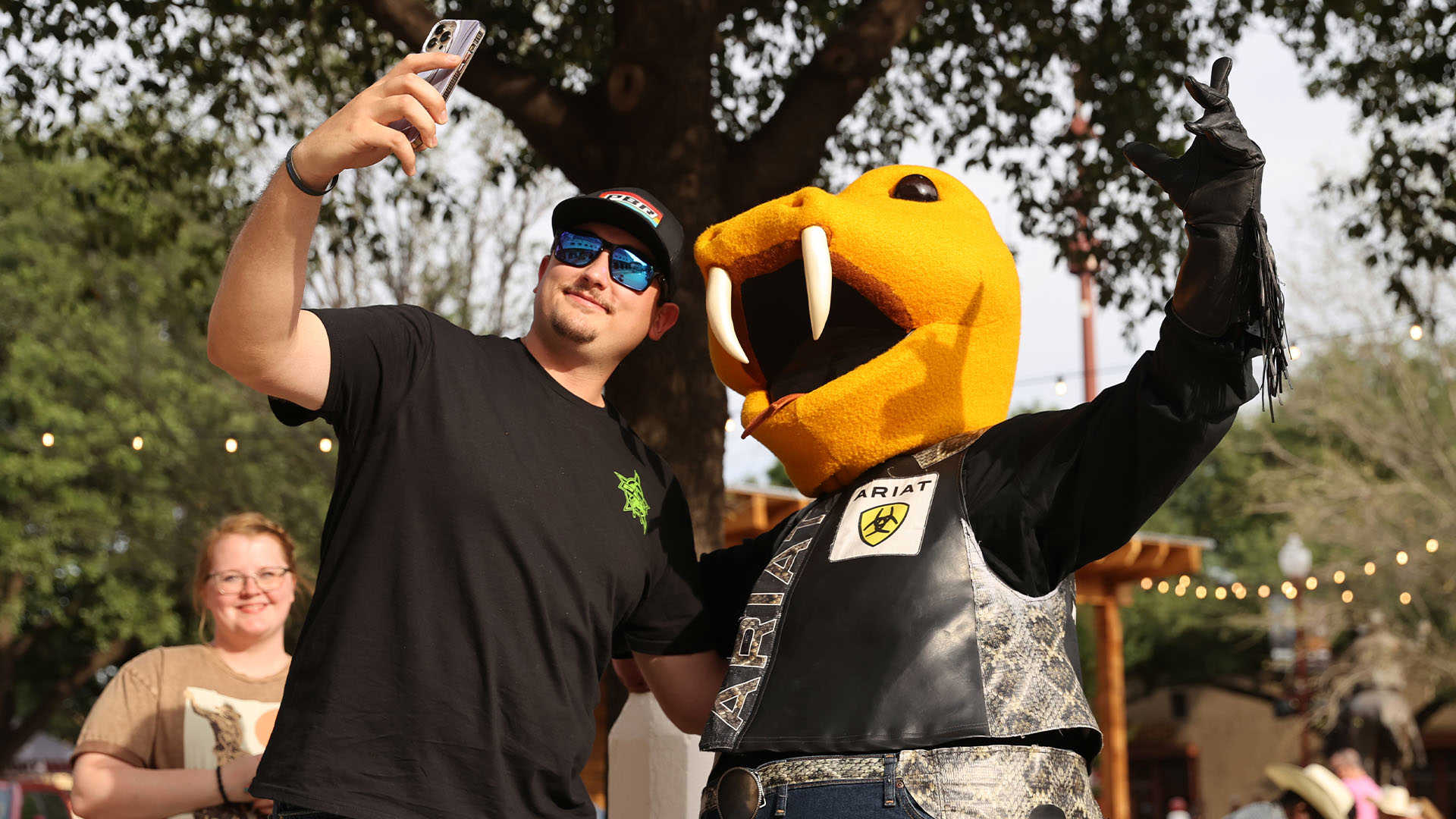 PBR | Ariat Texas Rattlers to entertain PBR fans, bull riding newcomers ...