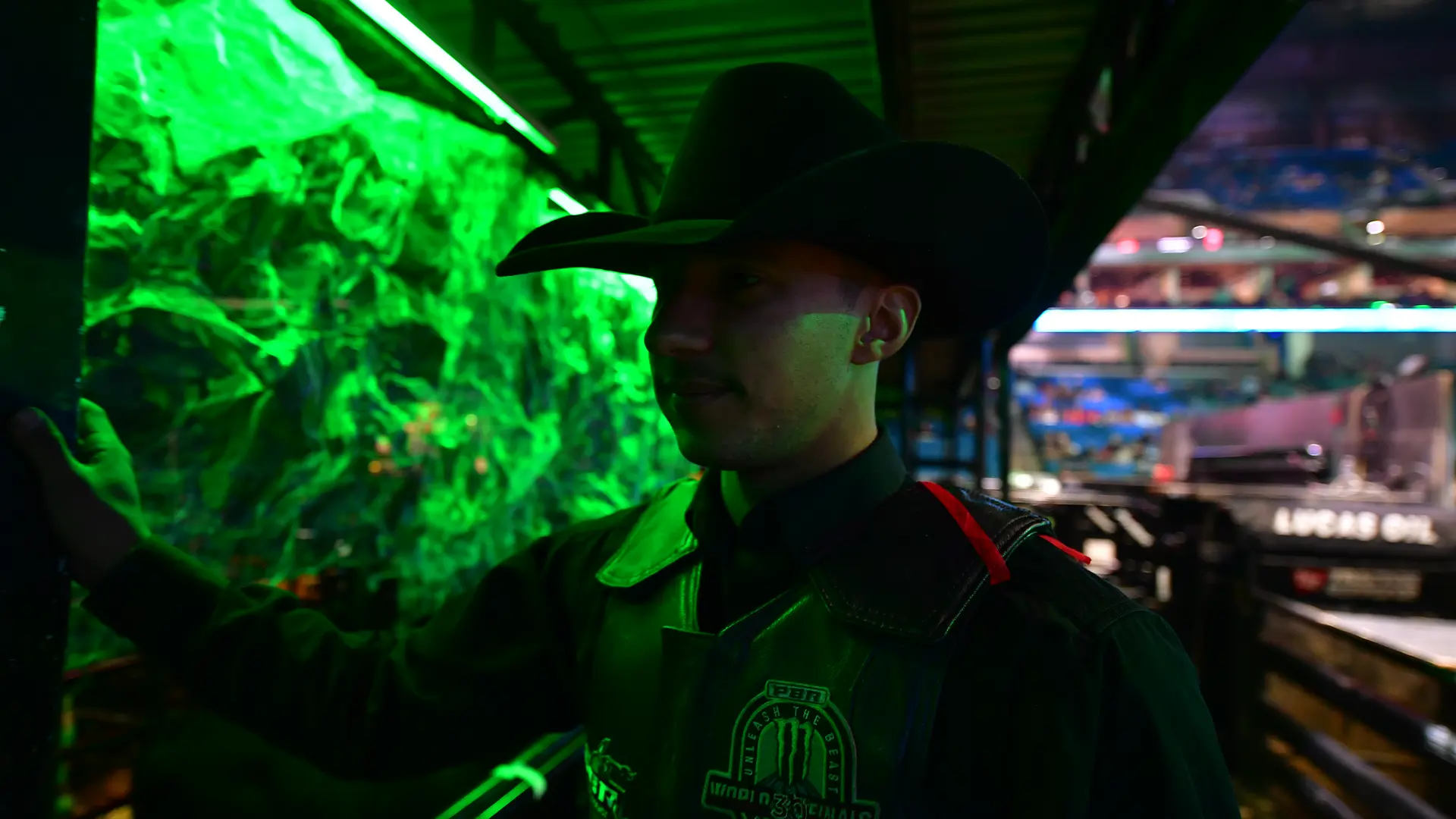 Guilherme Valleiras wins PBR Stockyards Showcase with perfect outing