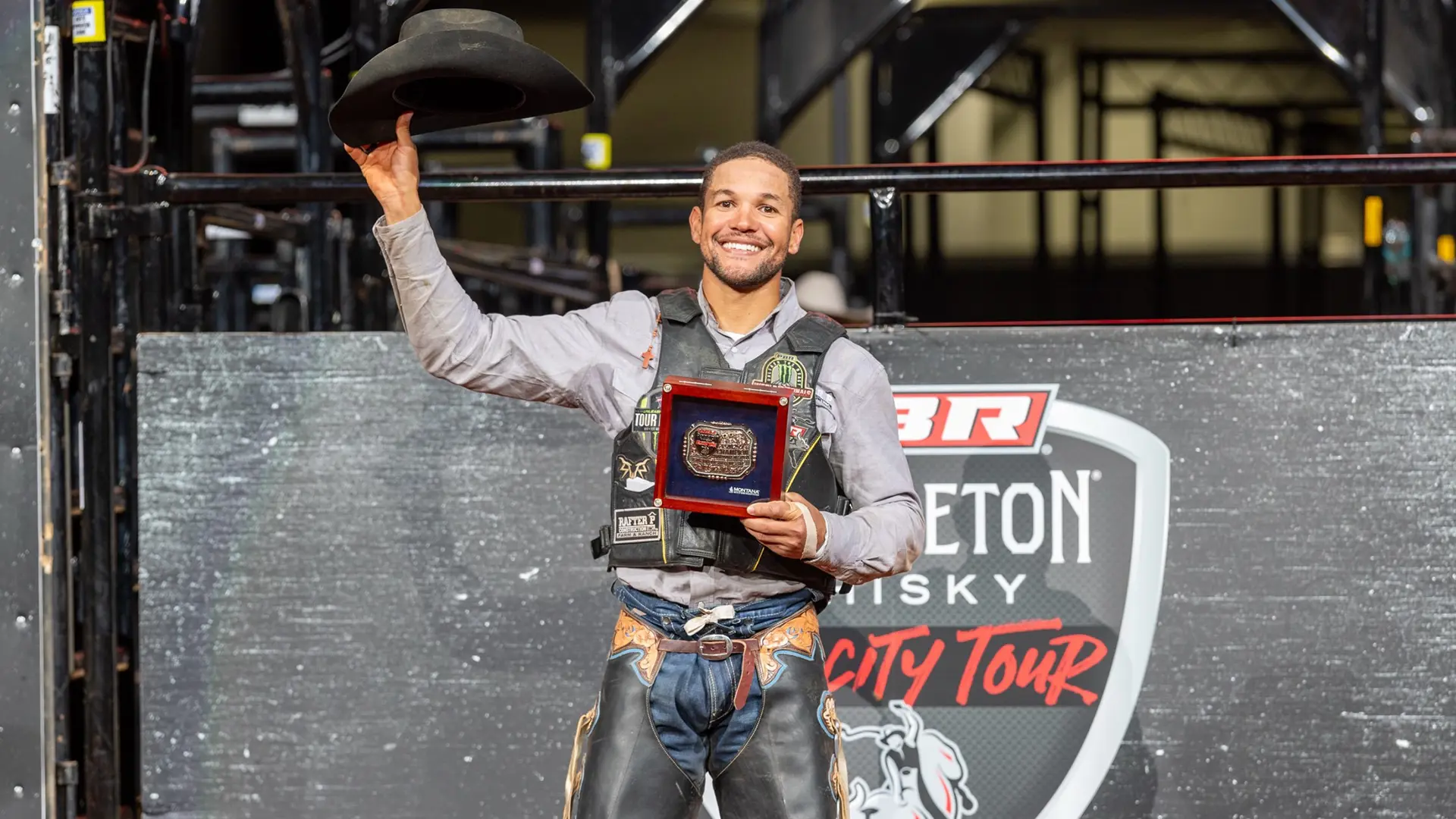 Flawless Manoelito de Souza Junior wins PBR Birmingham in front of sold-out crowd