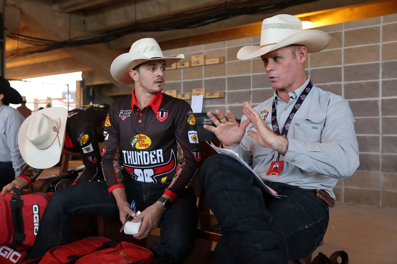 998e5b84-228b-4d50-9352-fb0acb29067b