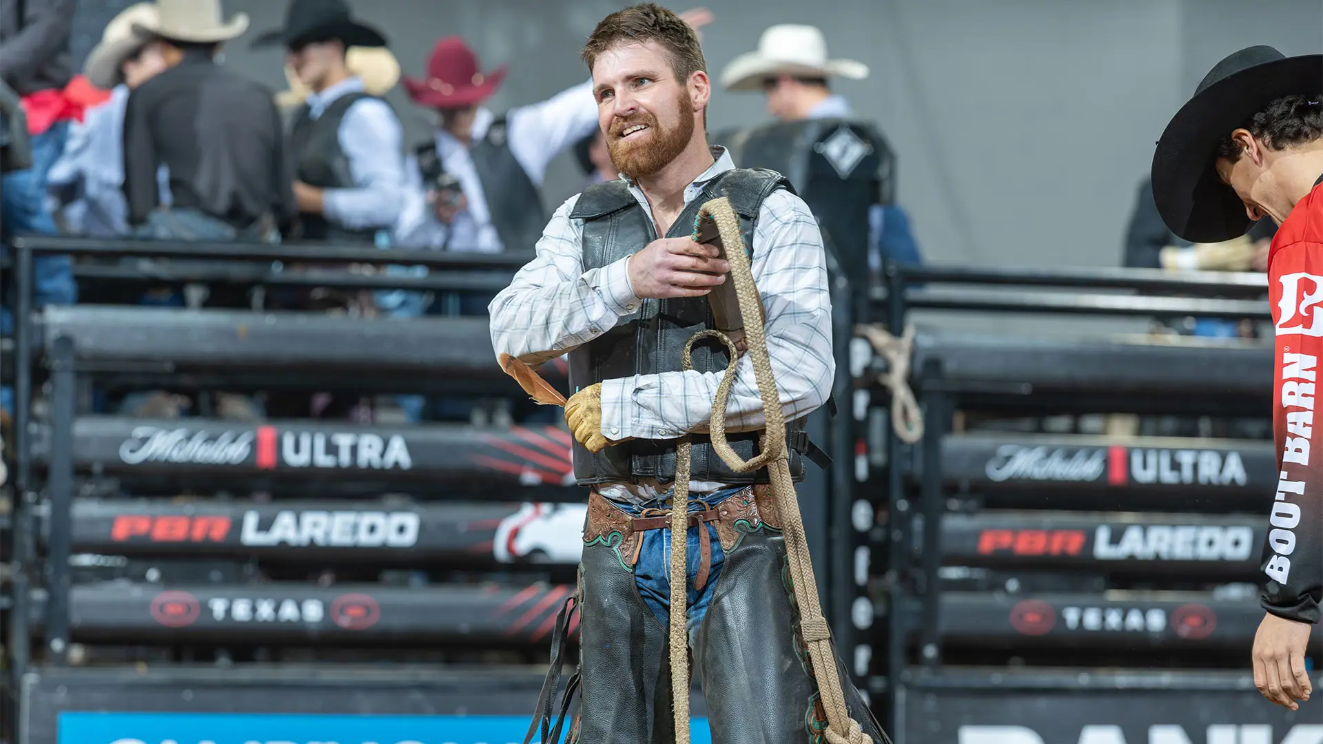 Guthrie Long advances to Championship Saturday as No. 1 man at sold-out PBR Pendleton Whisky Velocity Tour event in Everett, Washington