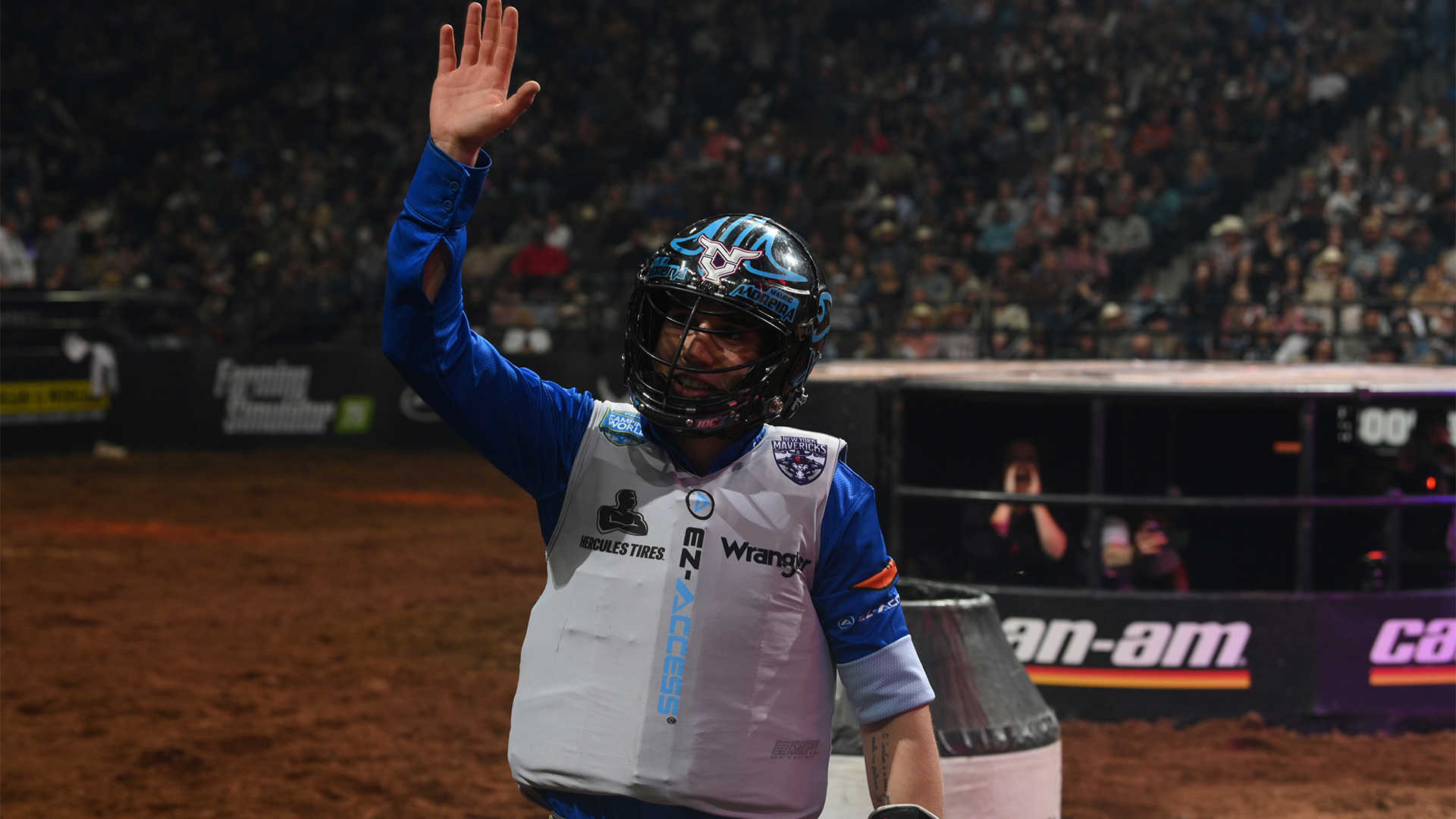 pbr-mauricio-moreira-wins-pbr-stockyards-showcase