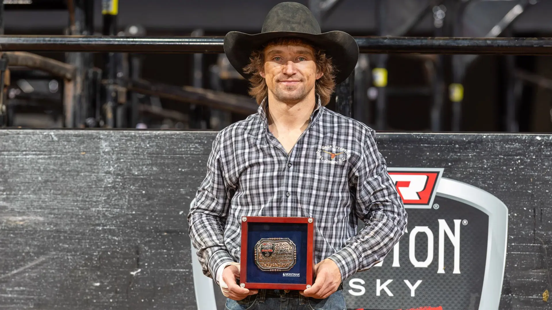 Callum Miller rallies to win Michelob ULTRA PBR Laredo