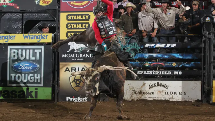 Rookie Johnson wins first event in Springfield