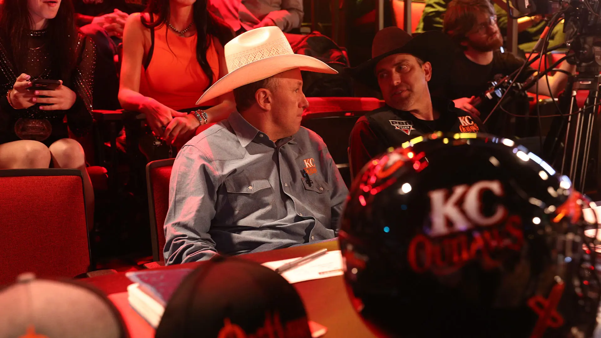 Kansas City Outlaws ink standout Brazilians Cassio Dias, Leonardo Castro Ferreira in 2023 PBR Team Series Draft